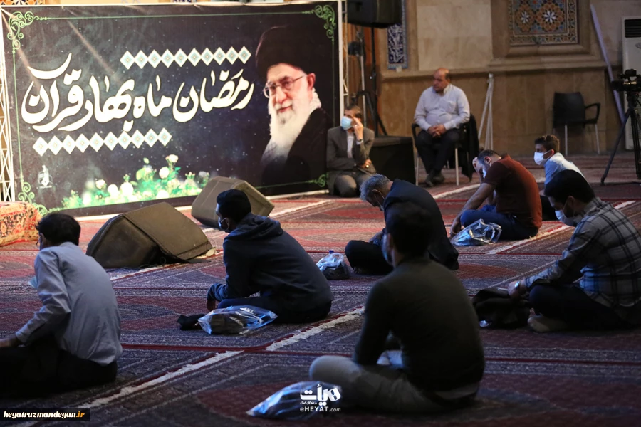 گزارش مراسم مناجات روز هشتم ماه مبارک رمضان در فاطمیه بزرگ تهران
 21